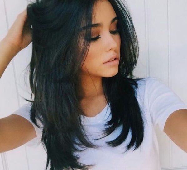 Medium Length Hair in Layers that Will Inspire Your New Haircut