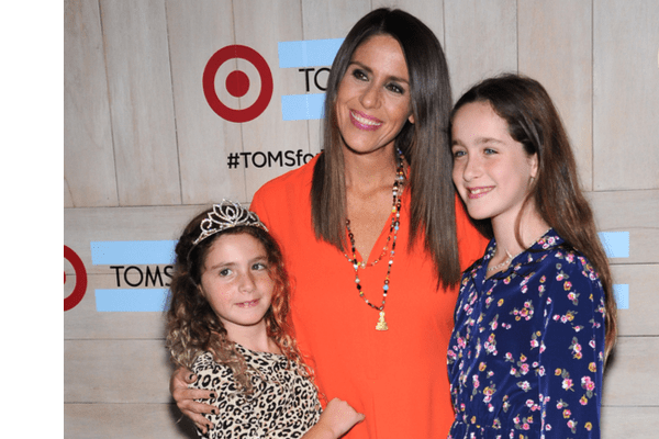 Soleil Moon Fryewith her daughters