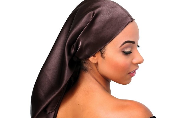 Breathable silk bonnet for hair