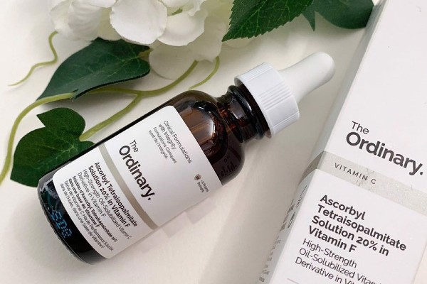 The Ordinary Ascorbyl Tetraisopalmitate Solution 20% in Vitamin F is a great serum.