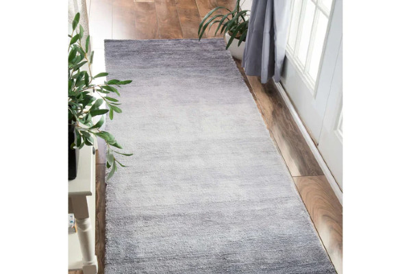 nuLOOM Bernetta Hand Tufted Ombre area rugs are soft and comfortable for cats.